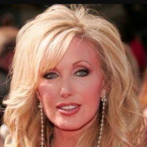 Meet your Posher, Sidona